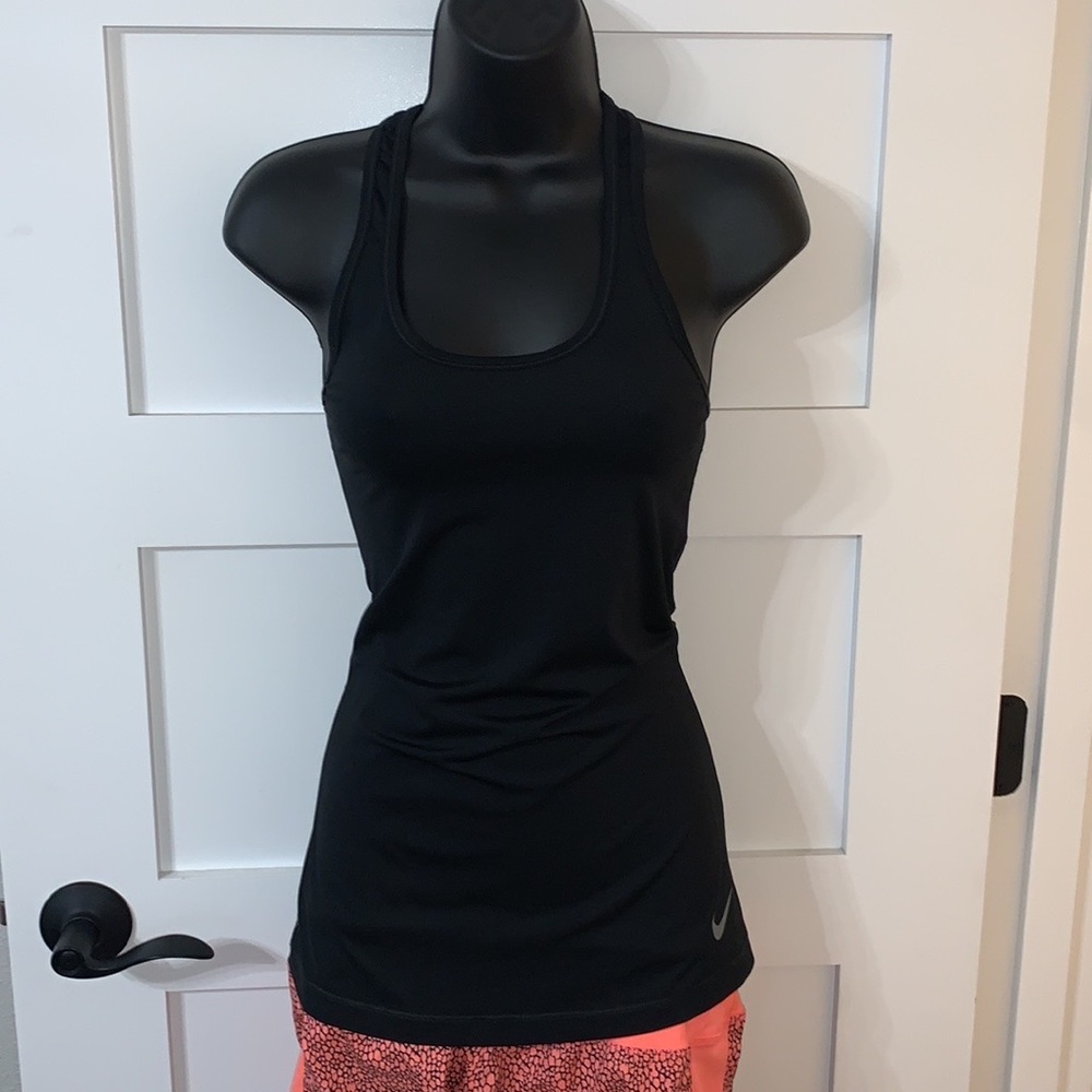Nike Pro DriFit Black Racerback Athletic Tank Top Medium